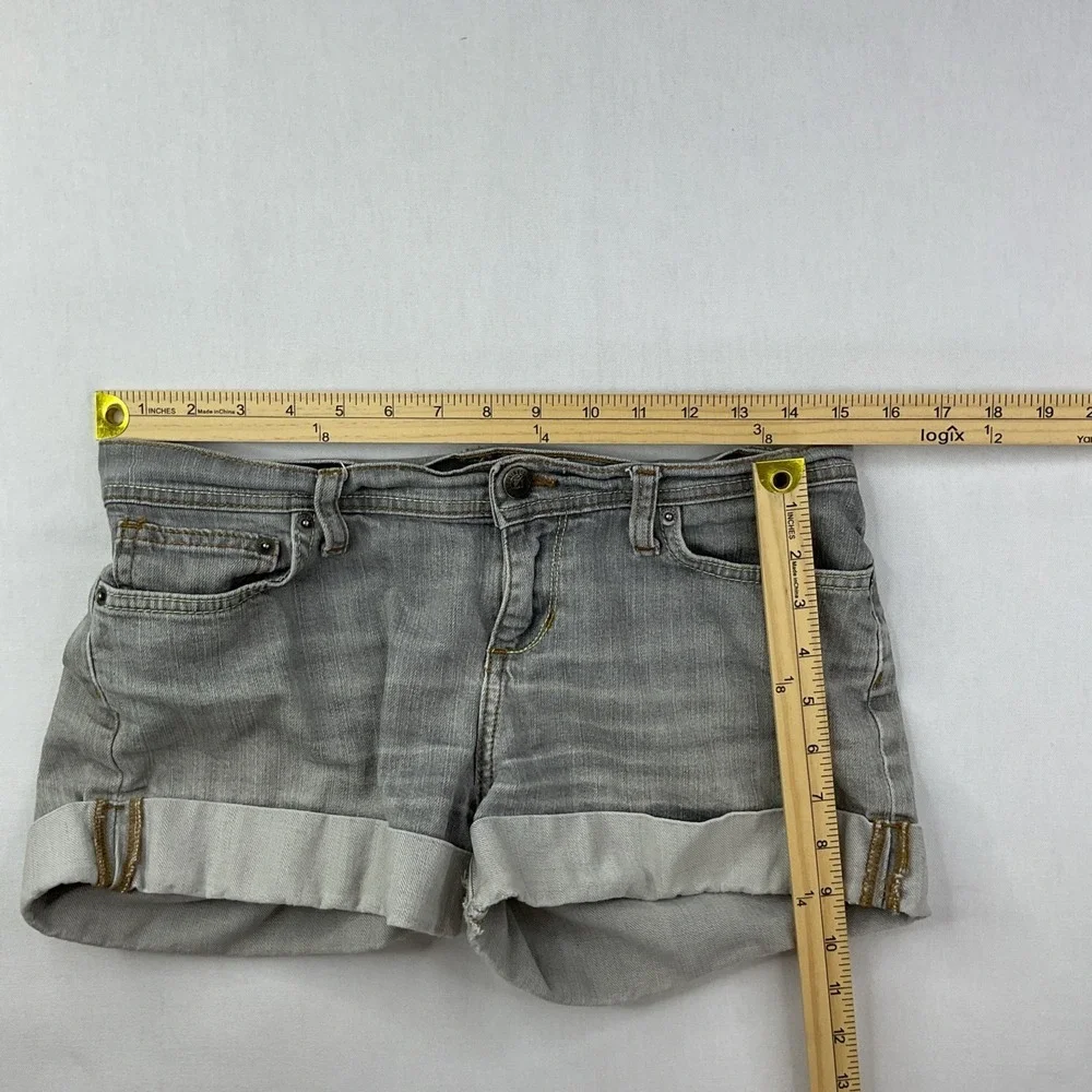 Patagonia Shorts Women Sz 27 Gray Denim Shortie Y2K Low Rise Stretch Cuffed